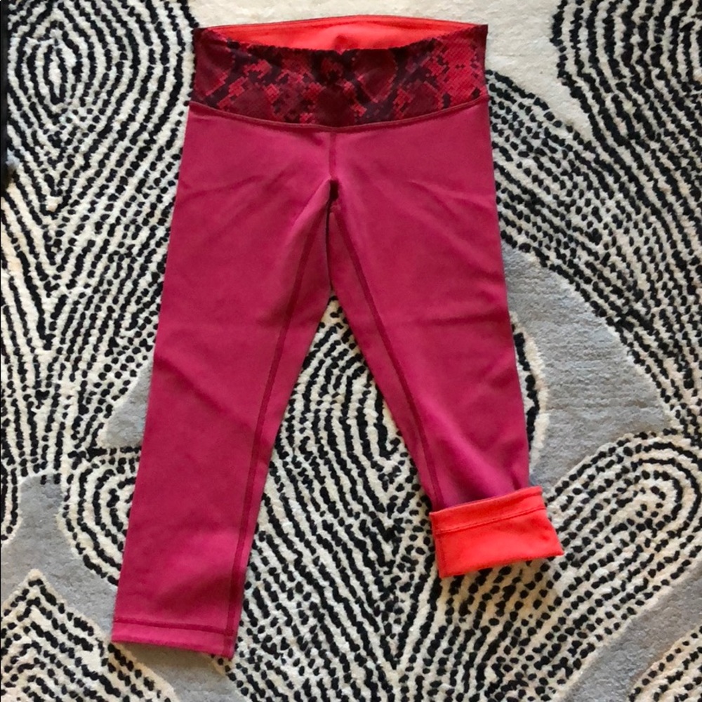 Lululemon Wunder Under Reversible Crop